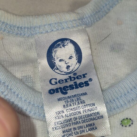 6 PC, 1 Shirt, 2 Panrs, 1 Sleeper, 1 Halloween Outfir and 1 Overall Skirt, 12 M. - Picture 5 of 16